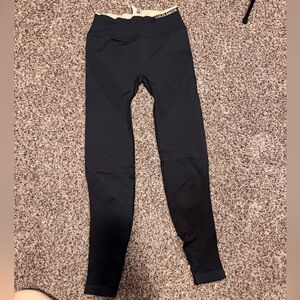 Black and cream leggings. Size 6. Lululemon.